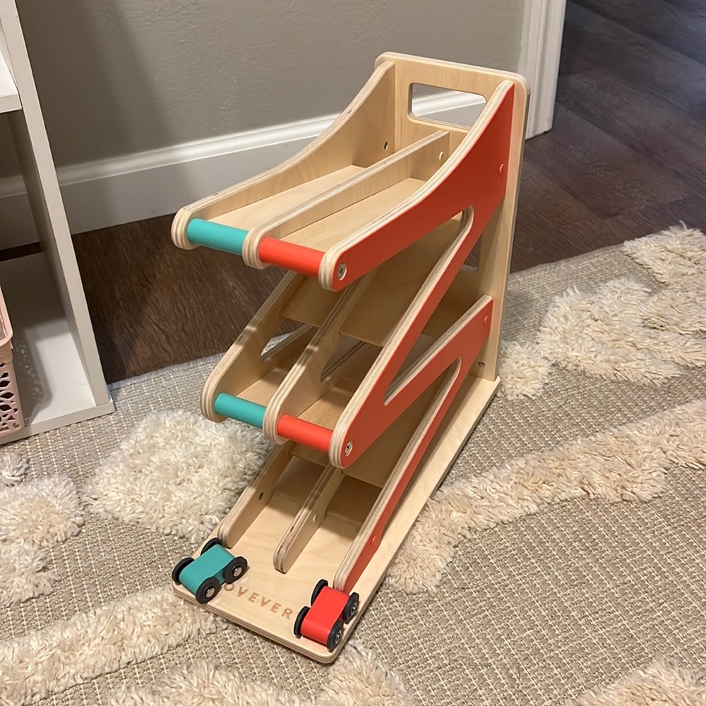 LOVEVERY CAR RAMP